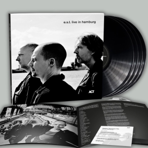 Est Esbjörn Svensson Trio - Live In Hamburg (Premium Numbered 4LP Box Set) i gruppen VI TIPSAR / Fredagsreleaser / 2026-04-24 hos Bengans Skivbutik AB (5665600)