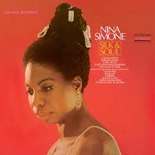 Nina Simone - Silk & Soul i gruppen VI TIPSAR / Fredagsreleaser / 2026-05-22 hos Bengans Skivbutik AB (5668485)