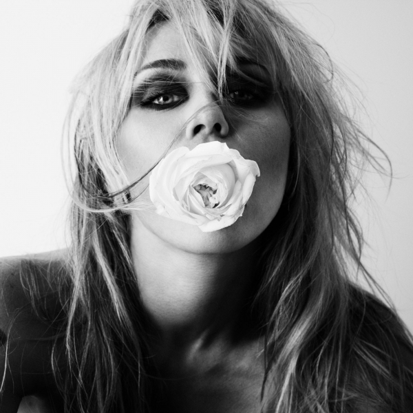 Miley Cyrus - Bass Persuades (Cd W Bonus Track) i gruppen CD / Kommande / Pop-Rock hos Bengans Skivbutik AB (5687036)
