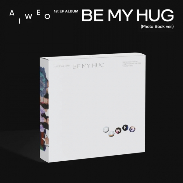 Aiweo - Be My Hug (Photo Book Ver.) i gruppen CD / Kommande / K-Pop hos Bengans Skivbutik AB (5690988)