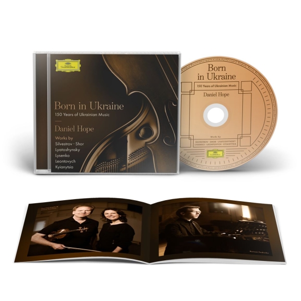 Daniel Hope - Born In Ukraine ? 150 Years Of Ukra i gruppen CD / Kommande / Klassiskt hos Bengans Skivbutik AB (5693682)