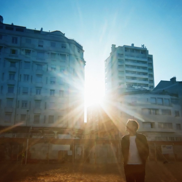 Kid Francescoli - A Kind Wave (Transparent Marbled Tu i gruppen VI TIPSAR / Fredagsreleaser / 2026-10-09 hos Bengans Skivbutik AB (5693788)