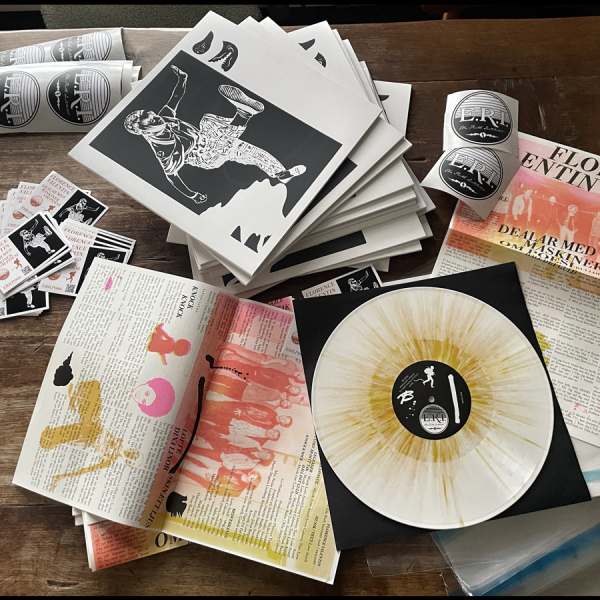 Florence Valentin - Dealar Med Maskiner Om Poesi (White/Orange Splatter Vinyl LP) i gruppen VINYL / Nyheter / Pop-Rock hos Bengans Skivbutik AB (5695509)