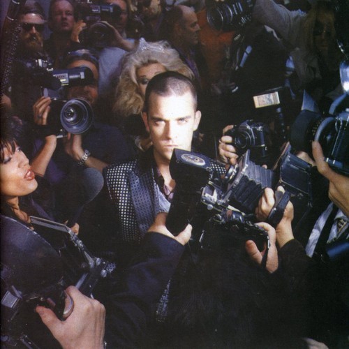 Robbie Williams - Life Thru A Lens i gruppen CD / Pop hos Bengans Skivbutik AB (581602)