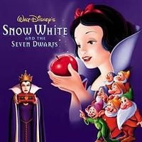 Various Artists - Snow White And The S i gruppen CD / Film-Musikal hos Bengans Skivbutik AB (582230)
