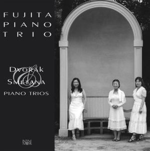 Fujita Piano Trio - Pianotrios Av Dvorák Och Smetana i gruppen Externt_Lager / Naxoslager hos Bengans Skivbutik AB (696800)
