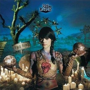 Bat For Lashes - Two Suns in the group OUR PICKS / Stocksale / CD Sale / CD POP at Bengans Skivbutik AB (699822)