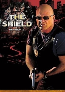 Shield - Säsong 3 i gruppen ÖVRIGT / Film DVD hos Bengans Skivbutik AB (823205)