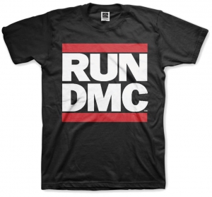 Run DMC Logo Black Mens T Shirt i gruppen ÖVRIGT / Merch T-shirts / T-shirt Kampanj hos Bengans Skivbutik AB (V-2628350)