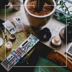 Panic Girl - Cake On Jupiter (White)