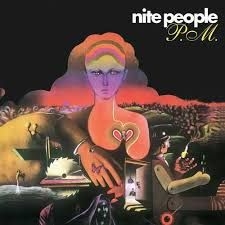 Nite People - P.M. (Orange Vinyl) i gruppen VINYL hos Bengans Skivbutik AB (4000377)