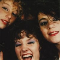 Kids On A Crime Spree - Fall In Love Not In Line