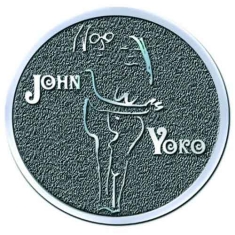 John Lennon - John & Yoko Embrace Hichrome Pin Badge
