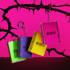 Txt - 7th Year : When The Wind Paused Among The Thorns (Photocard Case Ver.) (Random Ver.)