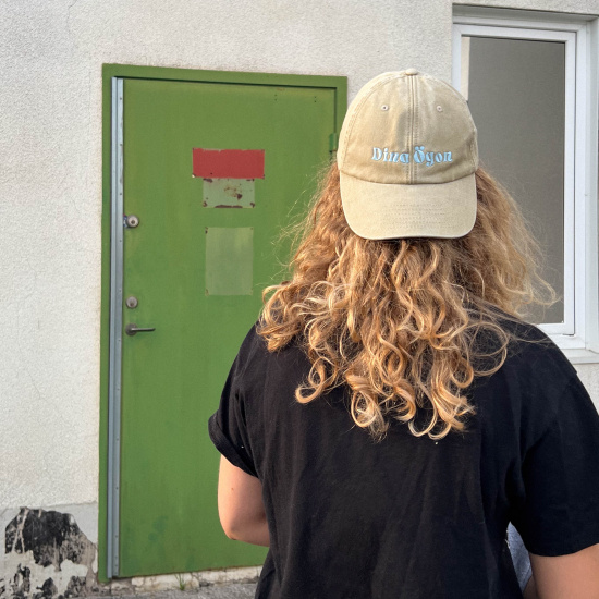 Dina Ögon - Cap - Vintage Style Stone with Light Blue Logo