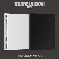 Itzy  - Tunnel Vision (Photobook Ver.) (Random Ver.)